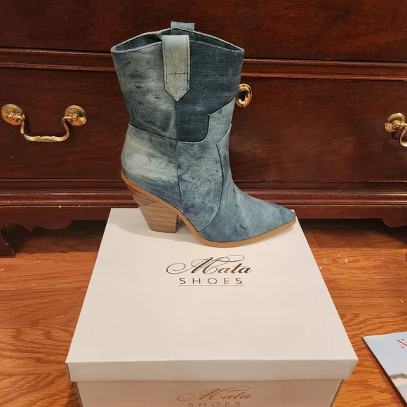 NEW Denim Booties - Picture 2 of 3